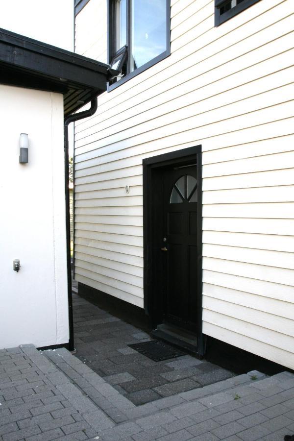 Spacious & Refurbished 1 Bedroom Apartment In Suburban Reykjavik Garthabaer Eksteriør bilde